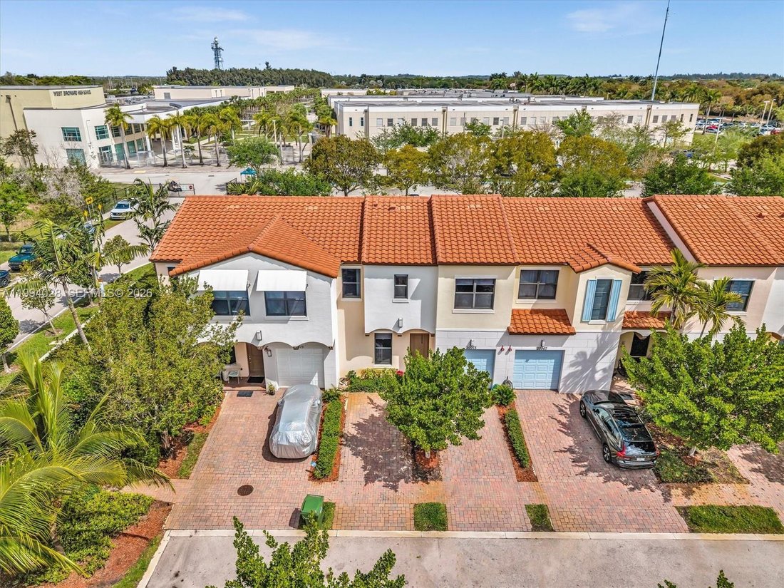 House in Miramar, Florida, United States 1 - 17628871