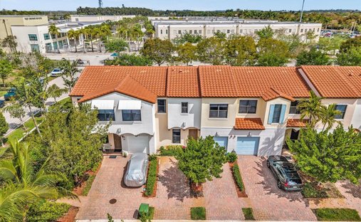 House in Miramar, Florida, United States 1