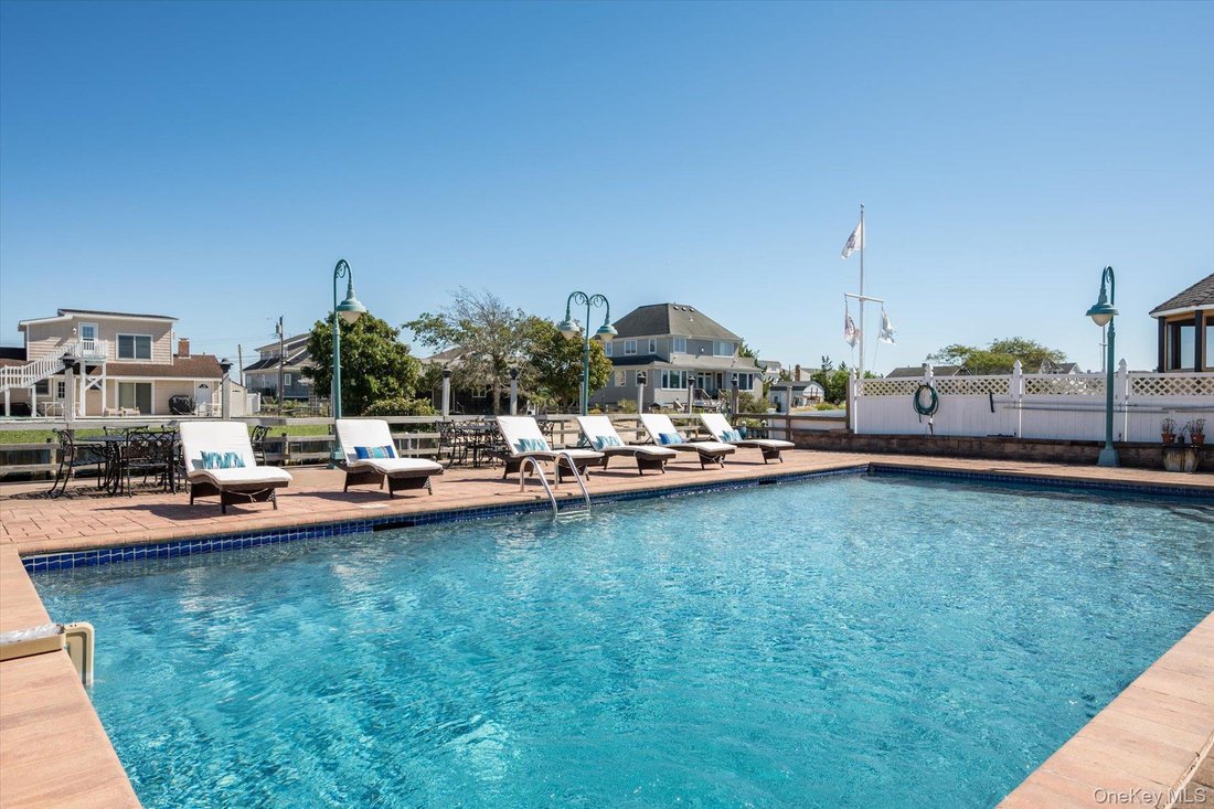 House in East Quogue, New York, United States 4 - 17638645