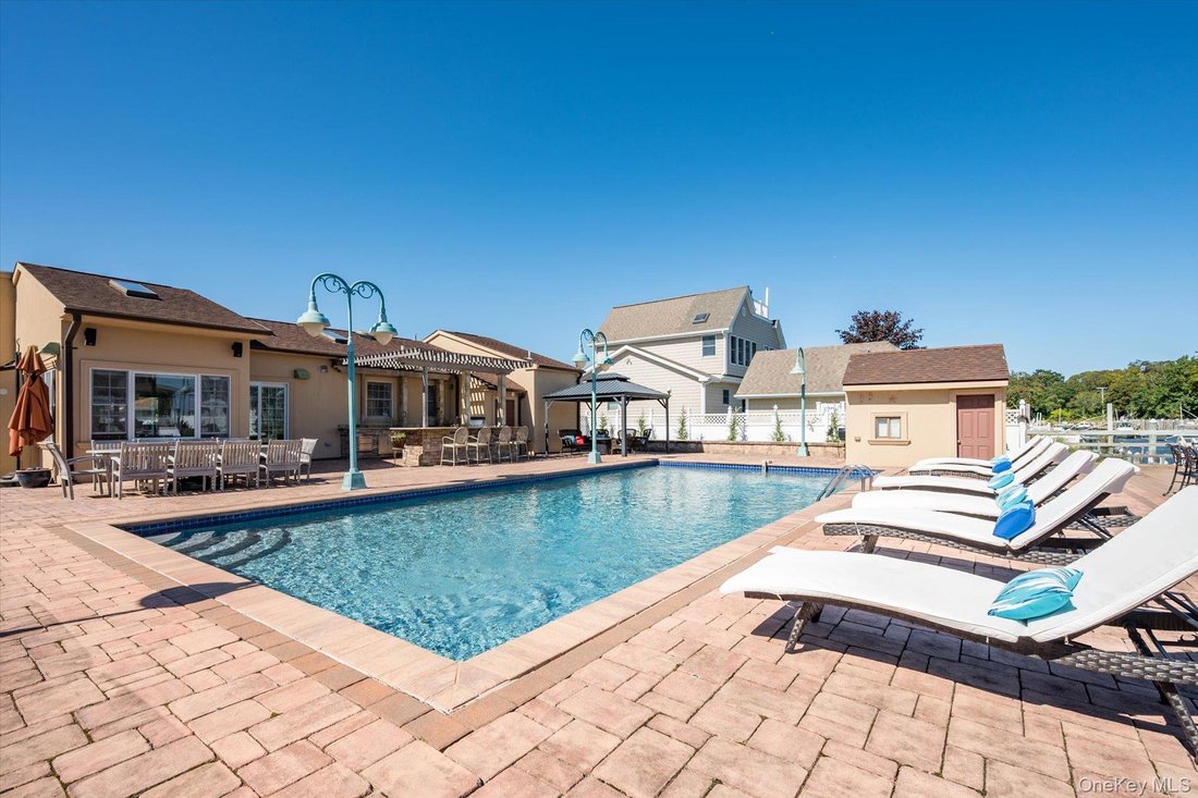 House in East Quogue, New York, United States 3 - 17638645