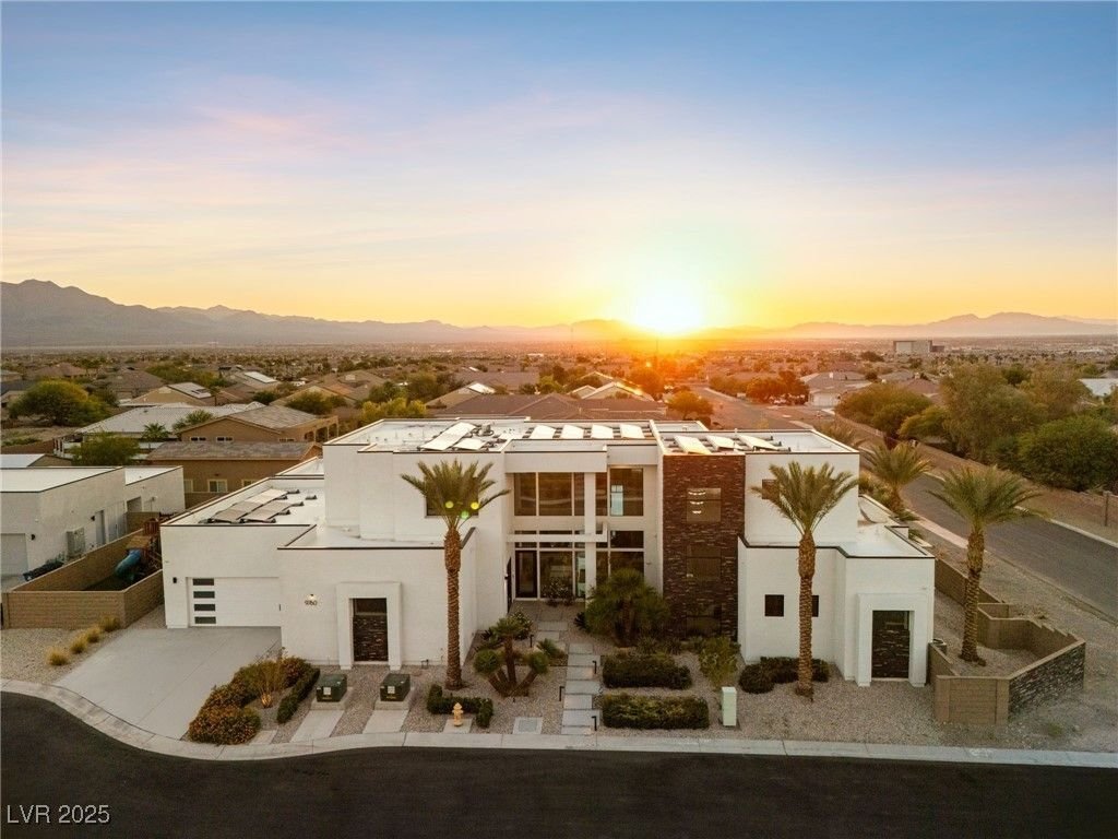 House in Las Vegas, Nevada, United States 2 - 17635311