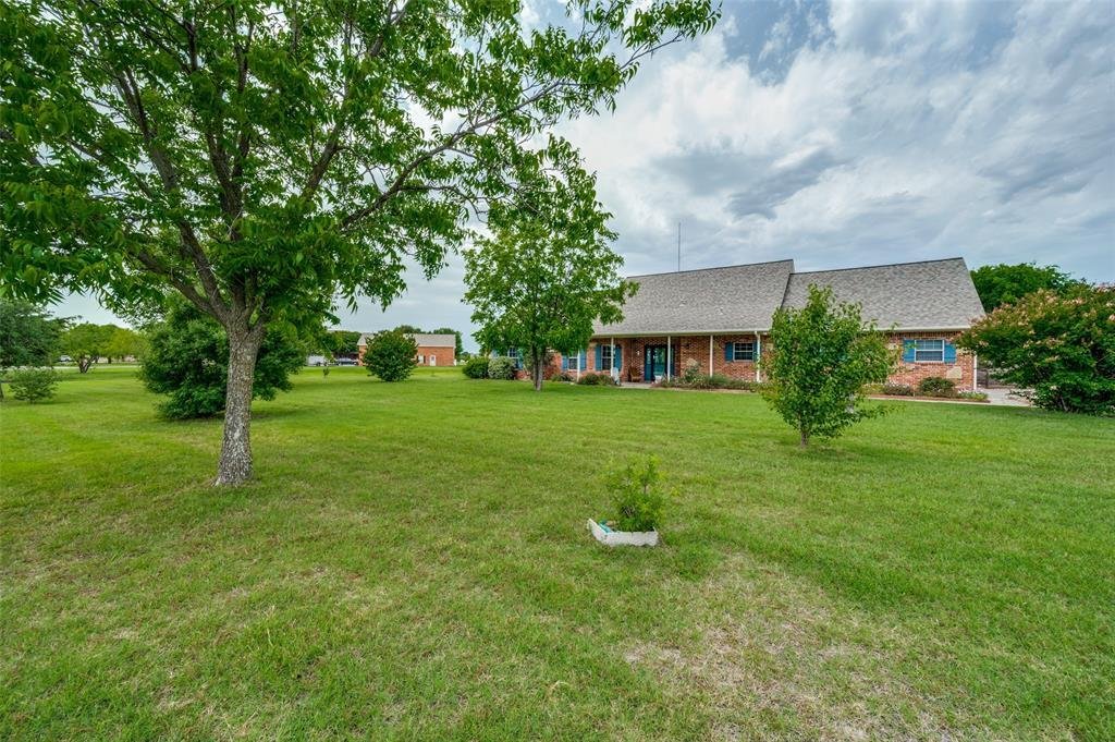 House in Cross Roads, Texas, United States 2 - 17628960