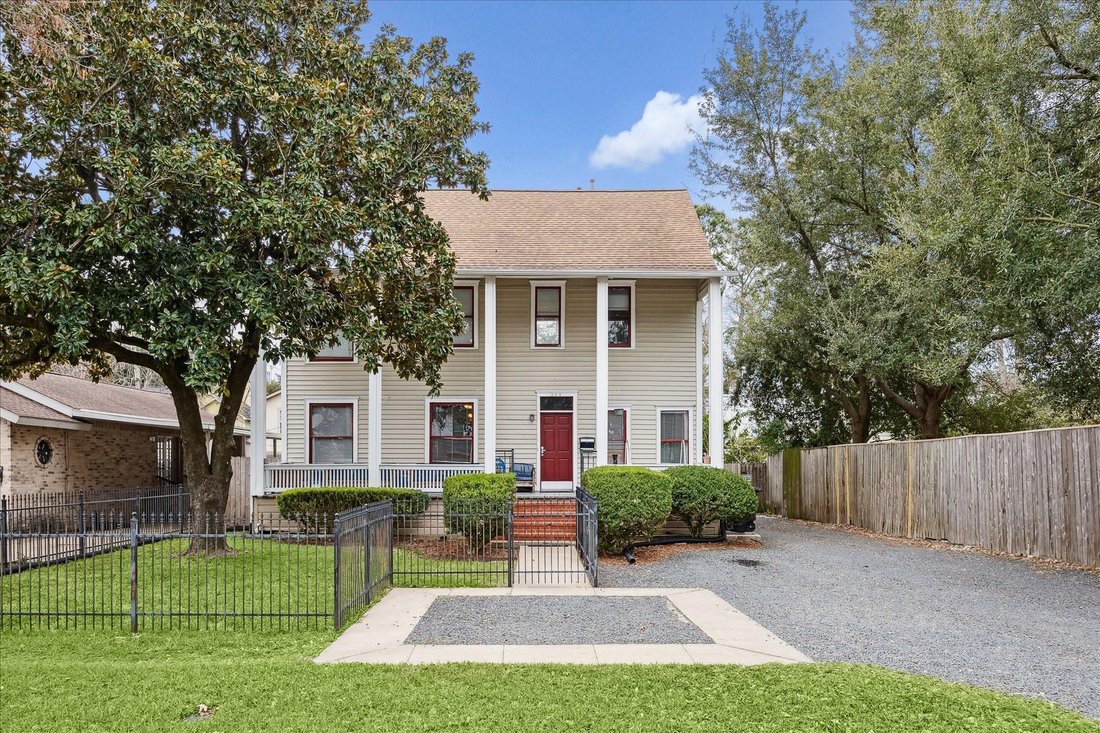 House in Houston, Texas, United States 3 - 17632697