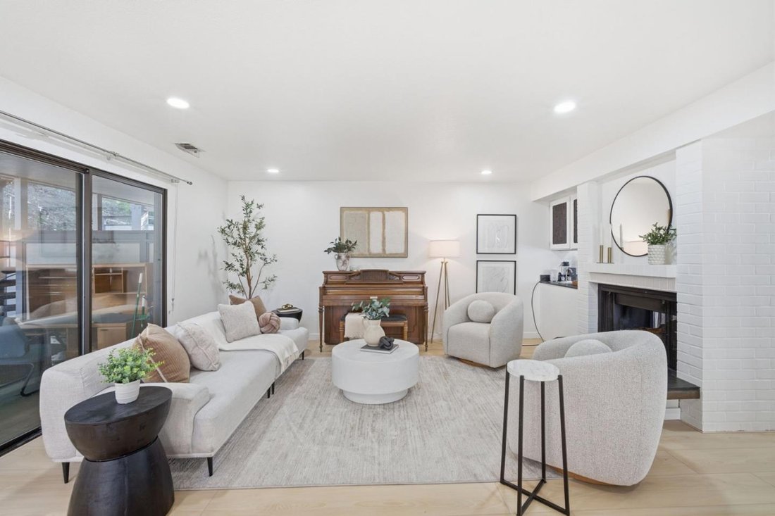 Townhouse in Belmont, California, United States 3 - 17631610