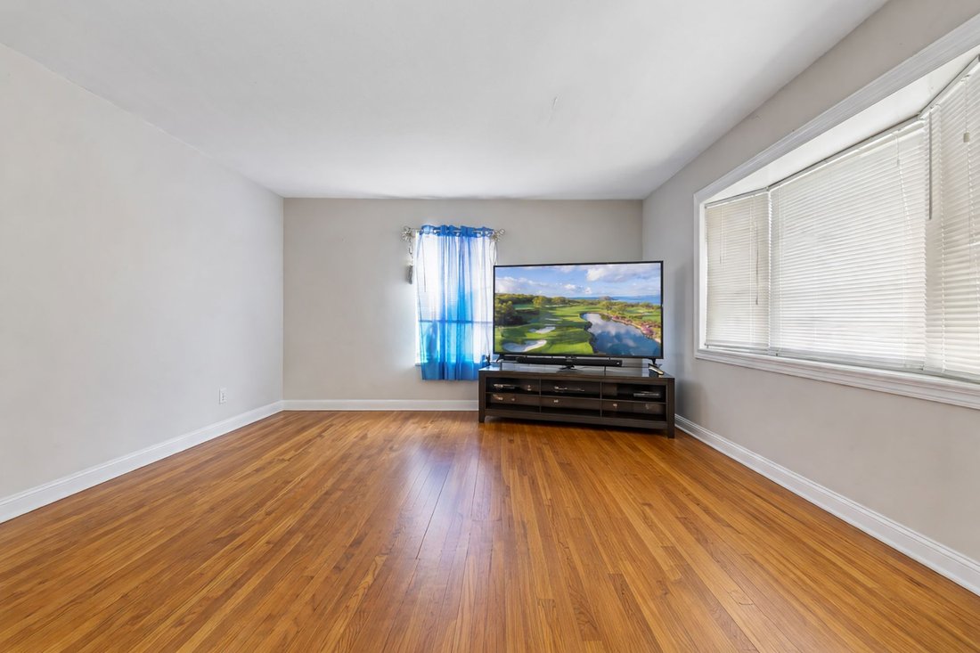 House in Englewood, New Jersey, United States 5 - 17629320
