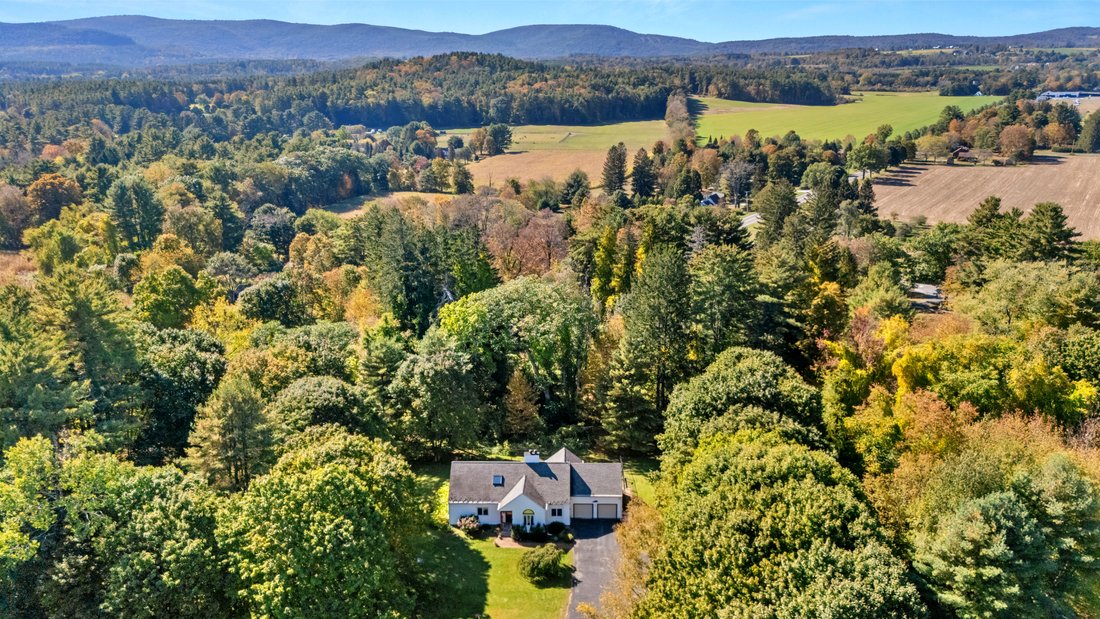 House in Great Barrington, Massachusetts, United States 1 - 17629353