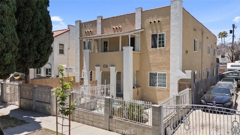 Los Angeles, California, United States 1 - 17633199