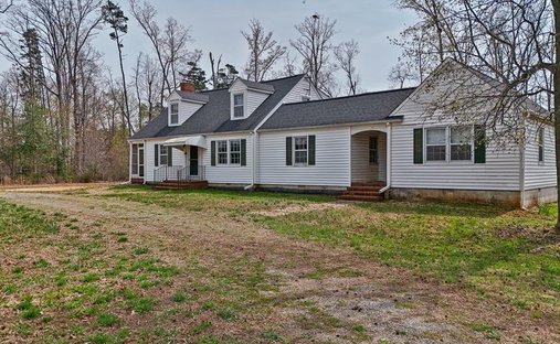 Farm Ranch in Clarksville, Virginia, United States 1