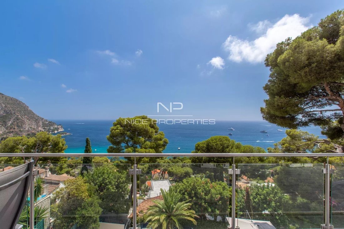 Villa in Èze, Provence-Alpes-Côte d'Azur, France 1 - 14495641