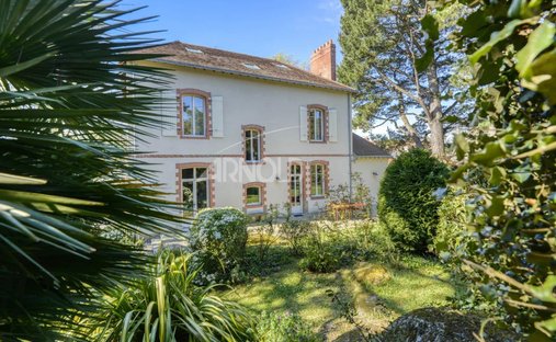 Maison à Rive Droite de la Sèvre, Clisson, France 1