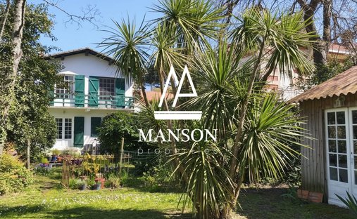 House in Aiguillon, Arcachon, France 1