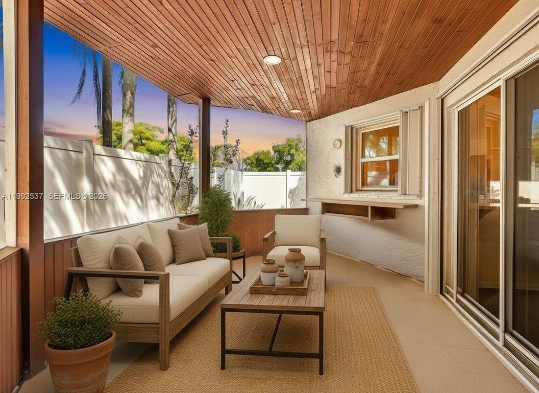 House in Pembroke Pines, Florida, United States 2 - 17628908
