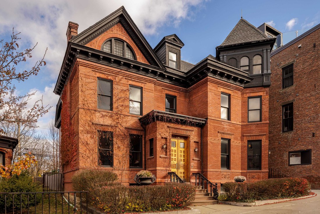 Hudson, New York, United States 1 - 17635798