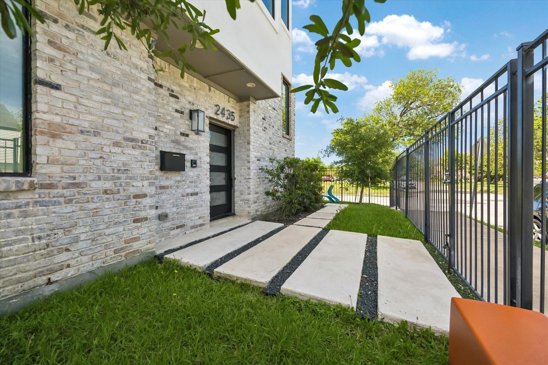 House in Houston, Texas, United States 4 - 17098859