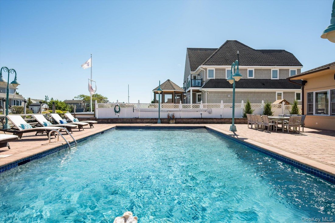 House in East Quogue, New York, United States 5 - 17638645