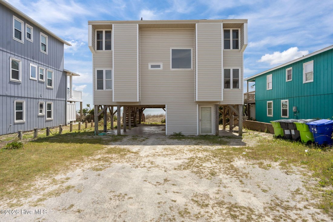 House in Oak Island, North Carolina, United States 4 - 17630136