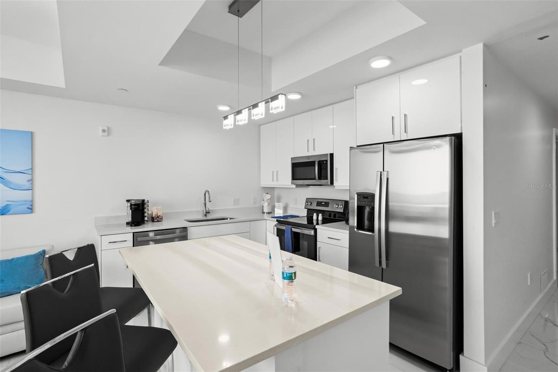 Condo in Treasure Island, Florida, United States 4 - 17632831