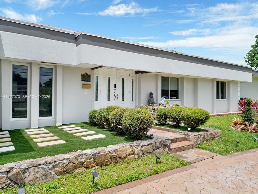 House in Plantation, Florida, United States 1 - 17627692