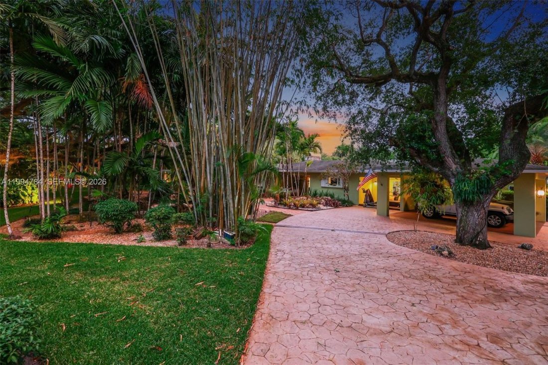 House in Miami, Florida, United States 5 - 17642093