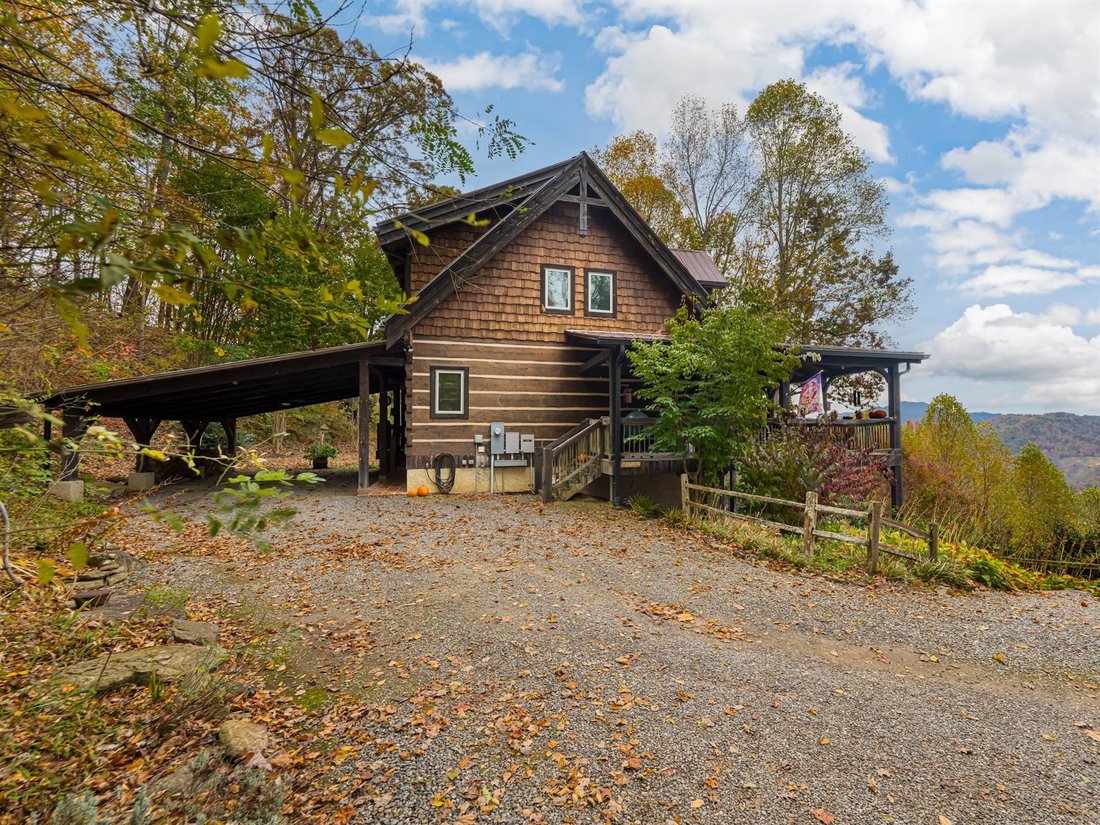 House in Waynesville, North Carolina, United States 1 - 16541570