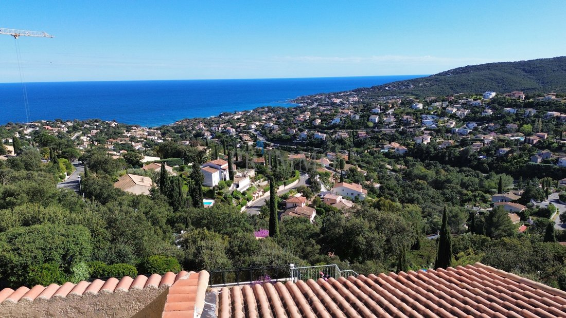 Villa in Les Issambres, Roquebrune-sur-Argens, France 5 - 17633650