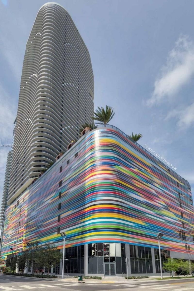 House in Miami, Florida, United States 4 - 15766099