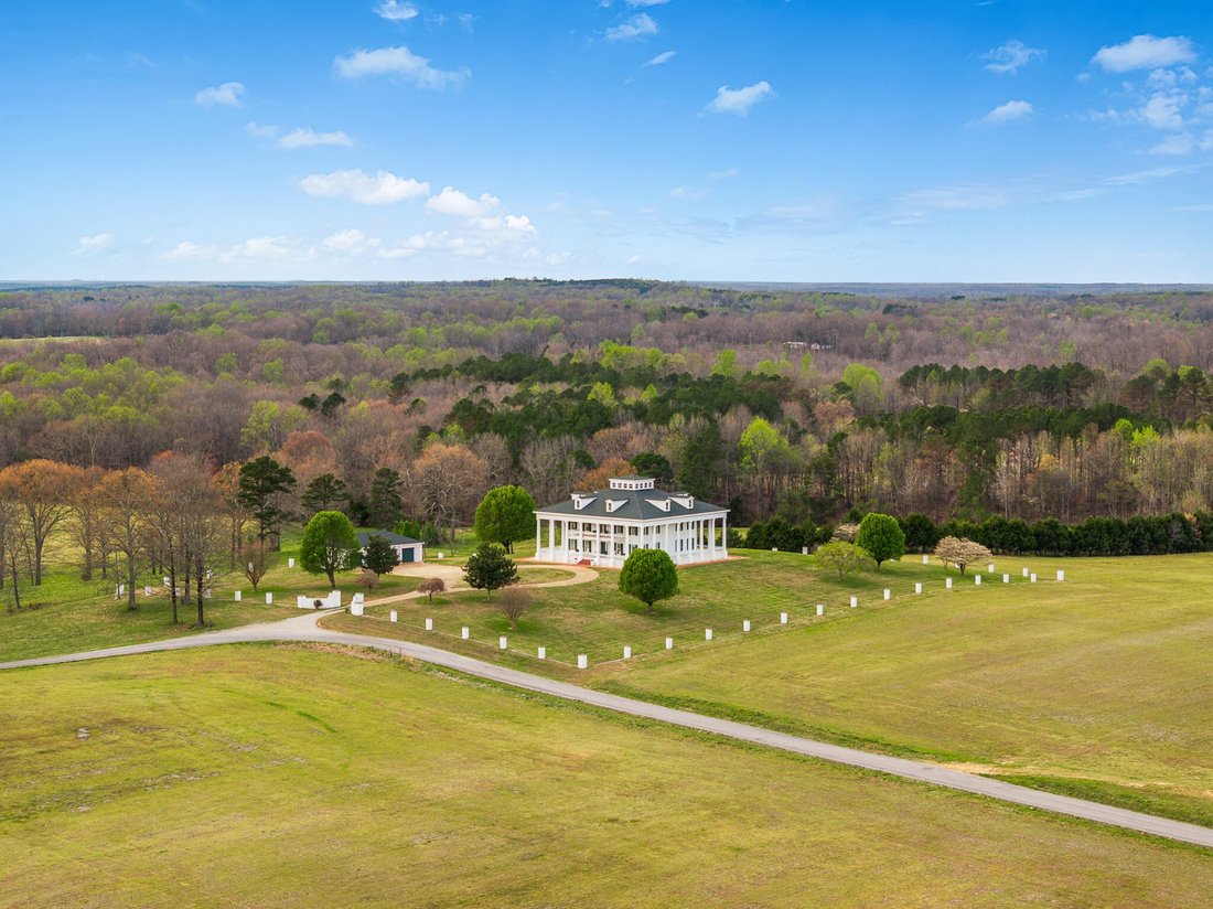 House in Iron City, Tennessee, United States 3 - 17640033
