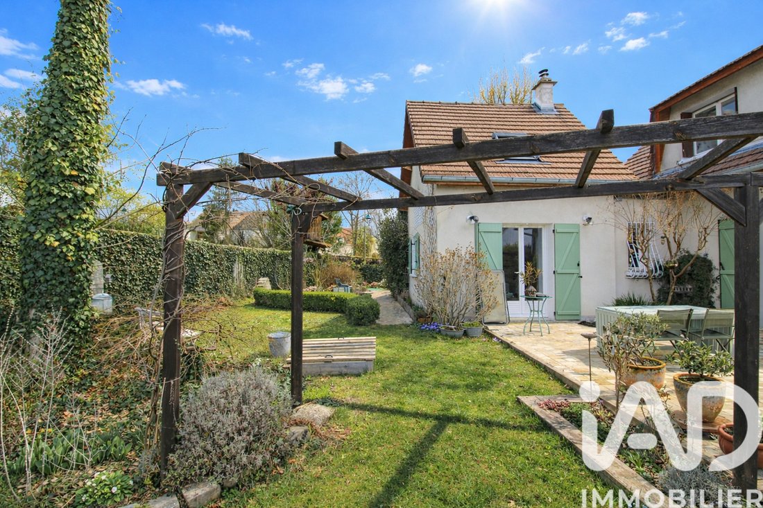 House in Orgeval, Ile-de-France, France 3 - 17334355