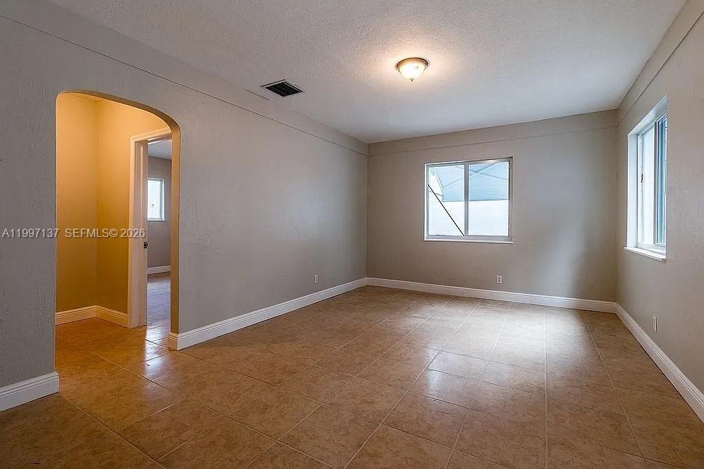 House in Miami, Florida, United States 3 - 17631050