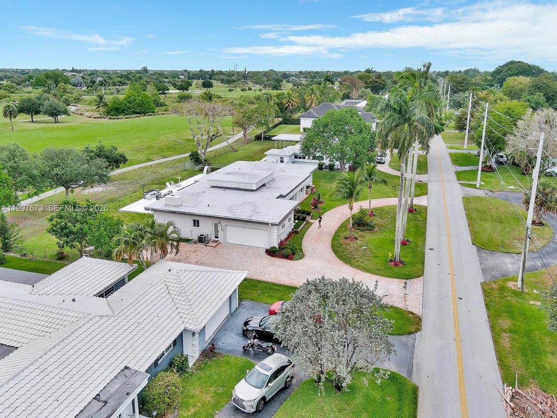 House in Plantation, Florida, United States 3 - 17627692