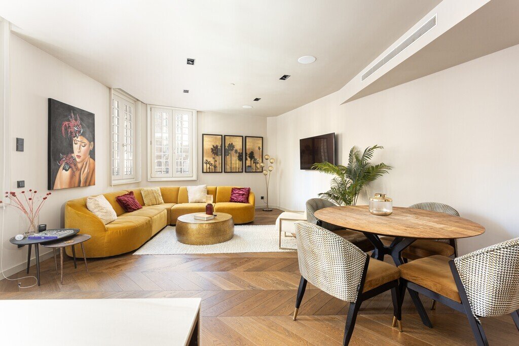 Apartment in Ciutat Vella, Barcelona, Spain 4 - 17631269