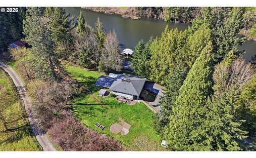 House in Mulino, Oregon, United States 1