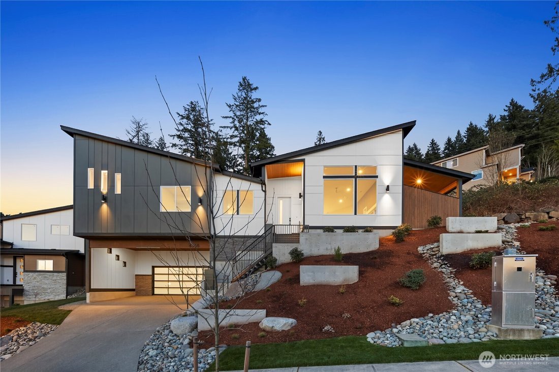 House in Auburn, Washington, United States 1 - 15884869