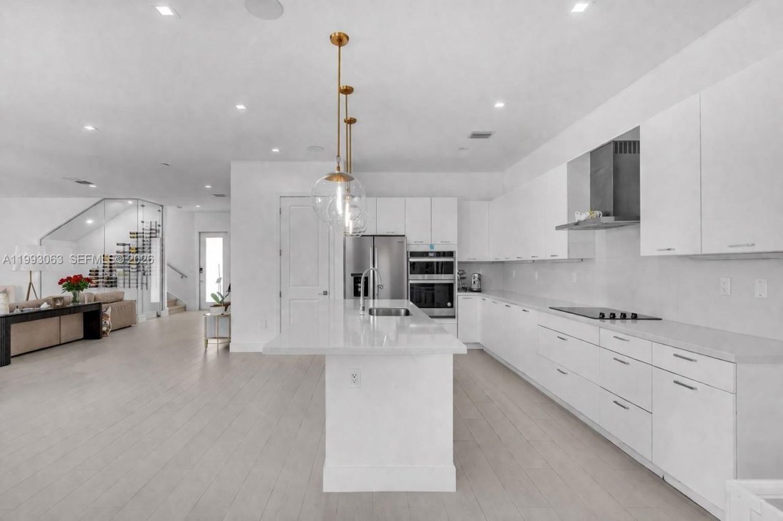 House in Miami Springs, Florida, United States 2 - 17642076