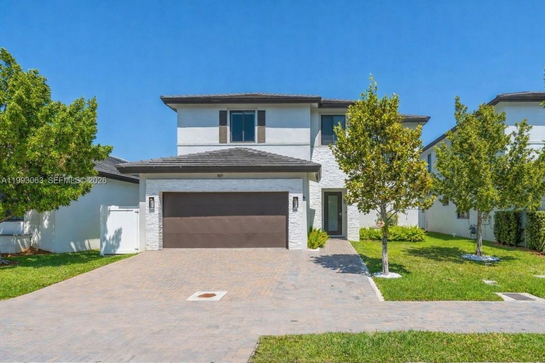 House in Miami Springs, Florida, United States 1 - 17642076