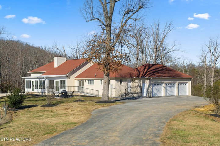 House in Lenoir City, Tennessee, United States 2 - 16876565