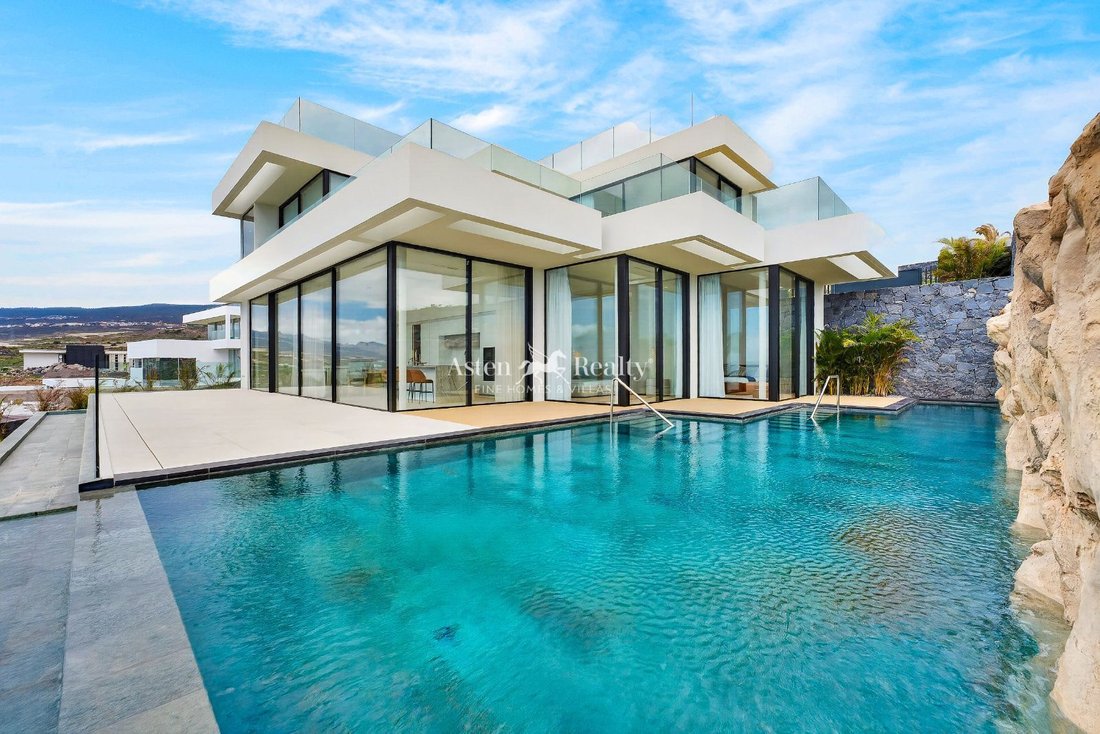 Villa in Guia de Isora, Canary Islands, Spain 1 - 17372899