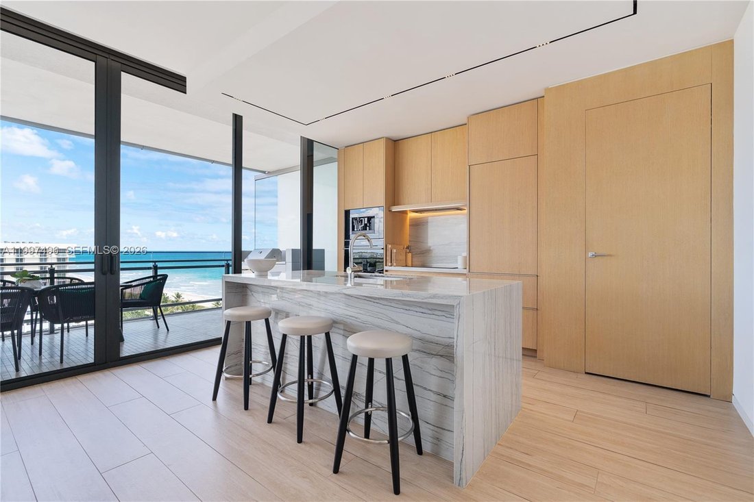 Condo in Bal Harbour, Florida, United States 5 - 17629057