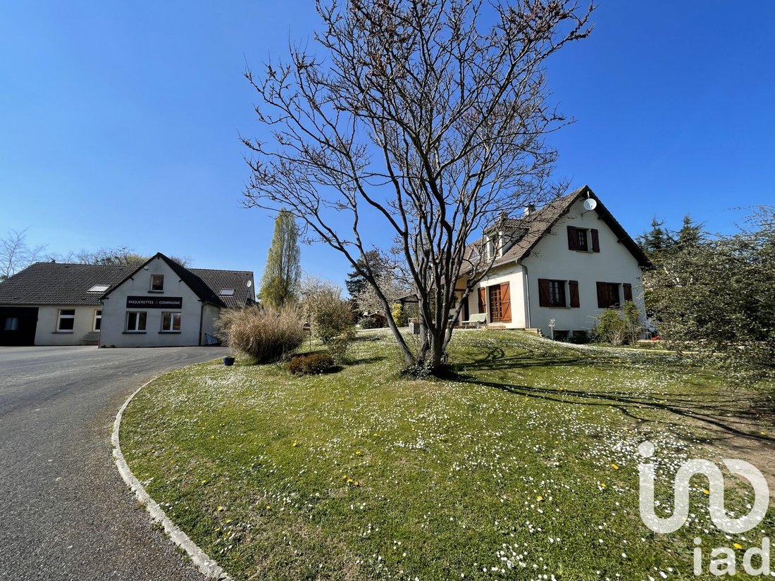 House in Bercheres-sur-Vesgre, Centre-Val de Loire, France 1 - 16475149