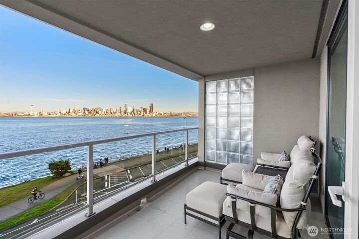 Condo in Seattle, Washington, United States 2 - 17641735