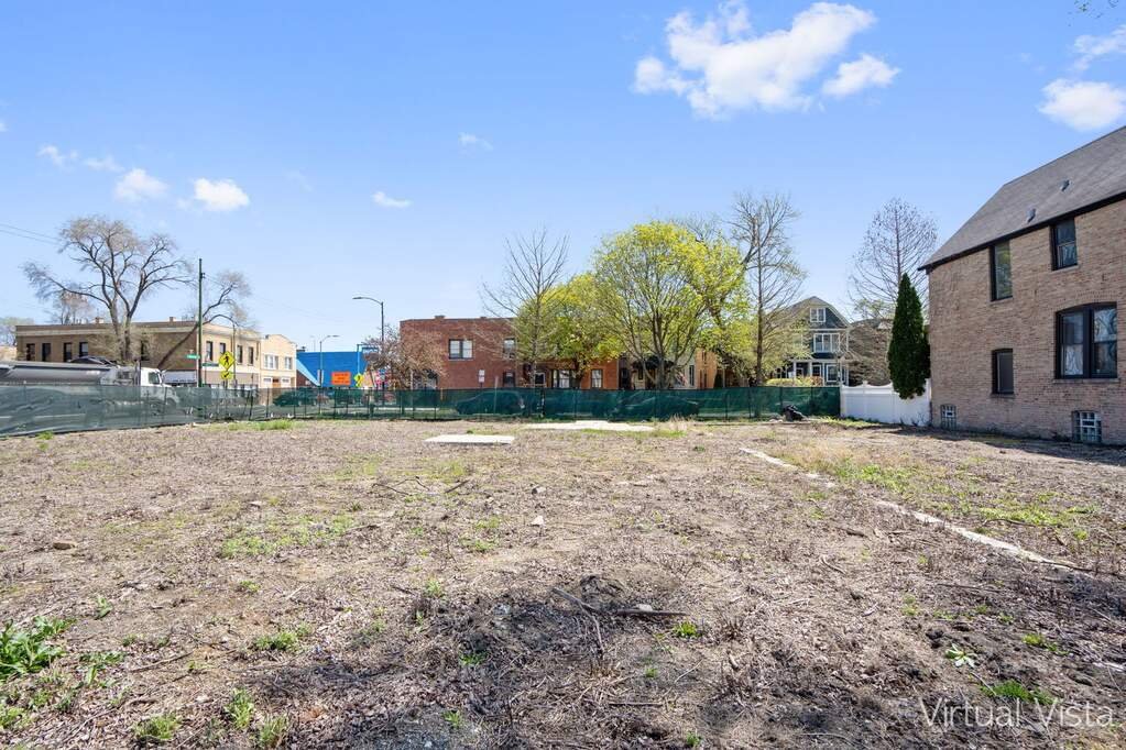 Land in Chicago, Illinois, United States 4 - 17636963