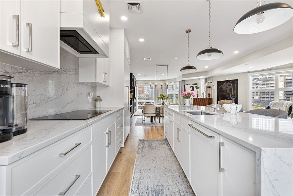Condo in Boston, Massachusetts, United States 3 - 17628681