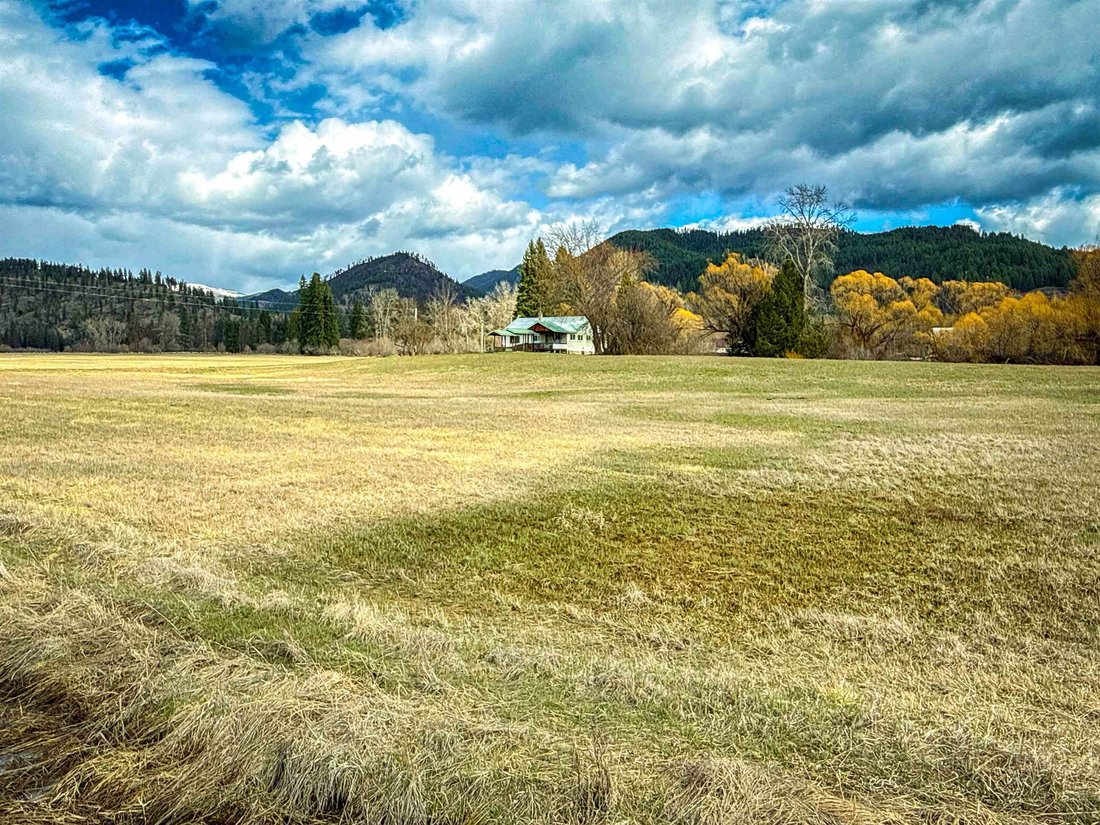 House in Usk, Washington, United States 2 - 17627795