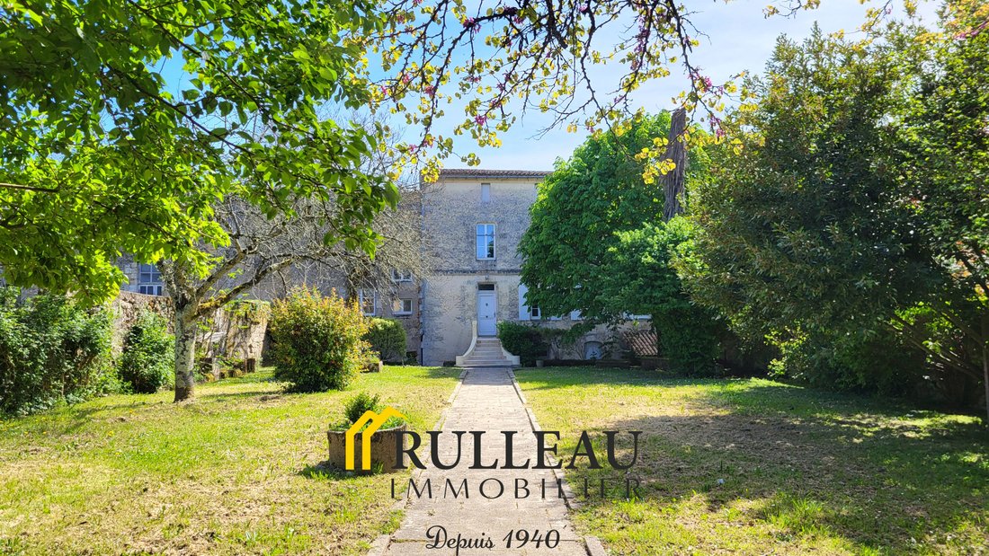 Maison à Bourg, Nouvelle-Aquitaine, France 2 - 17632044