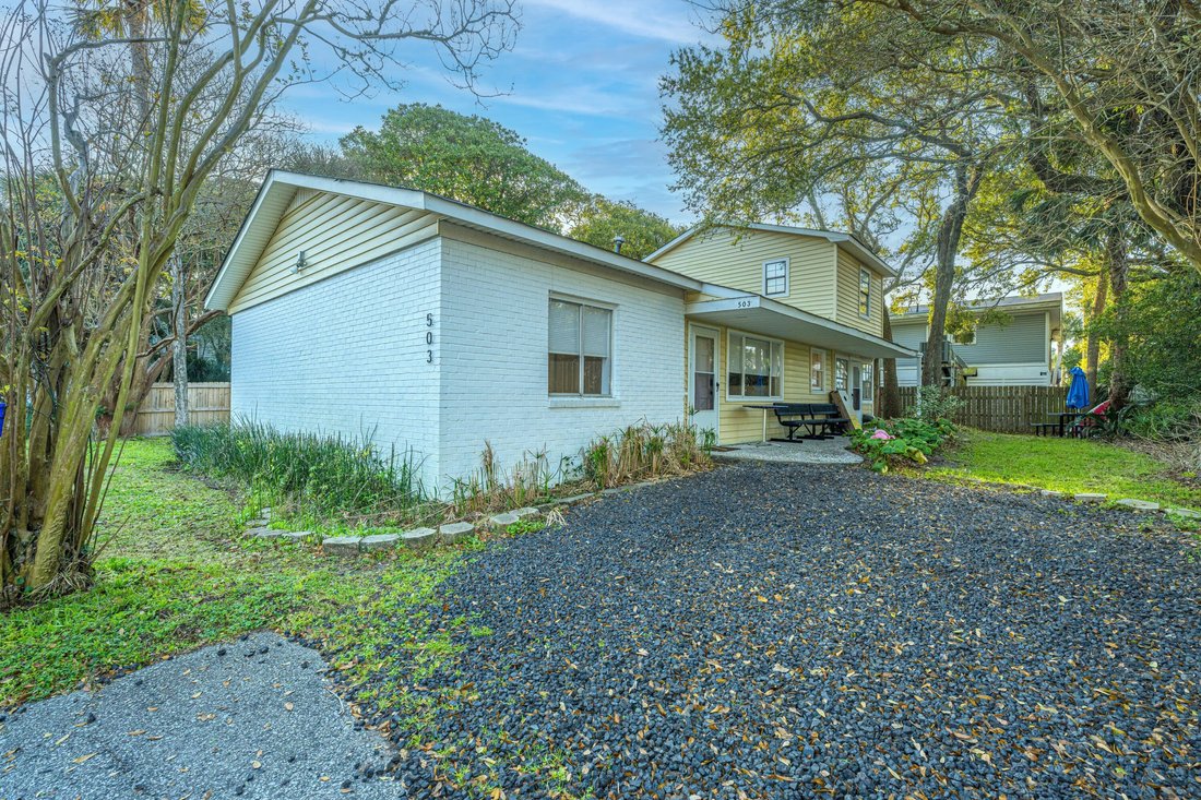 House in Folly Beach, South Carolina, United States 2 - 17637400
