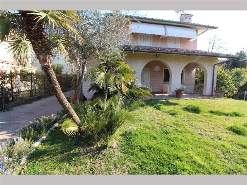 Villa in Center, Forte dei Marmi, Tuscany 1 - 17627932