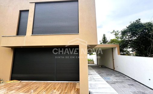 House in Canidelo, Porto District, Portugal 1