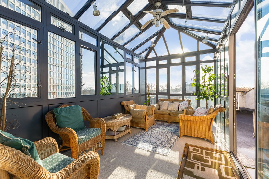 Apartment in Hyde Park, Westminster, England 2 - 17633707