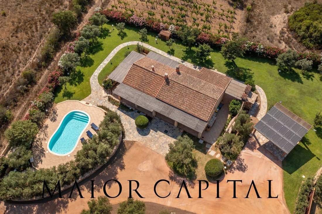House in Center, Olbia, Italy 3 - 17638356