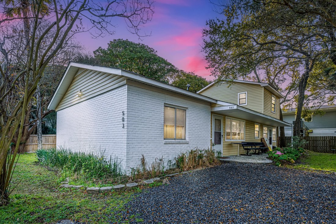 House in Folly Beach, South Carolina, United States 1 - 17637400